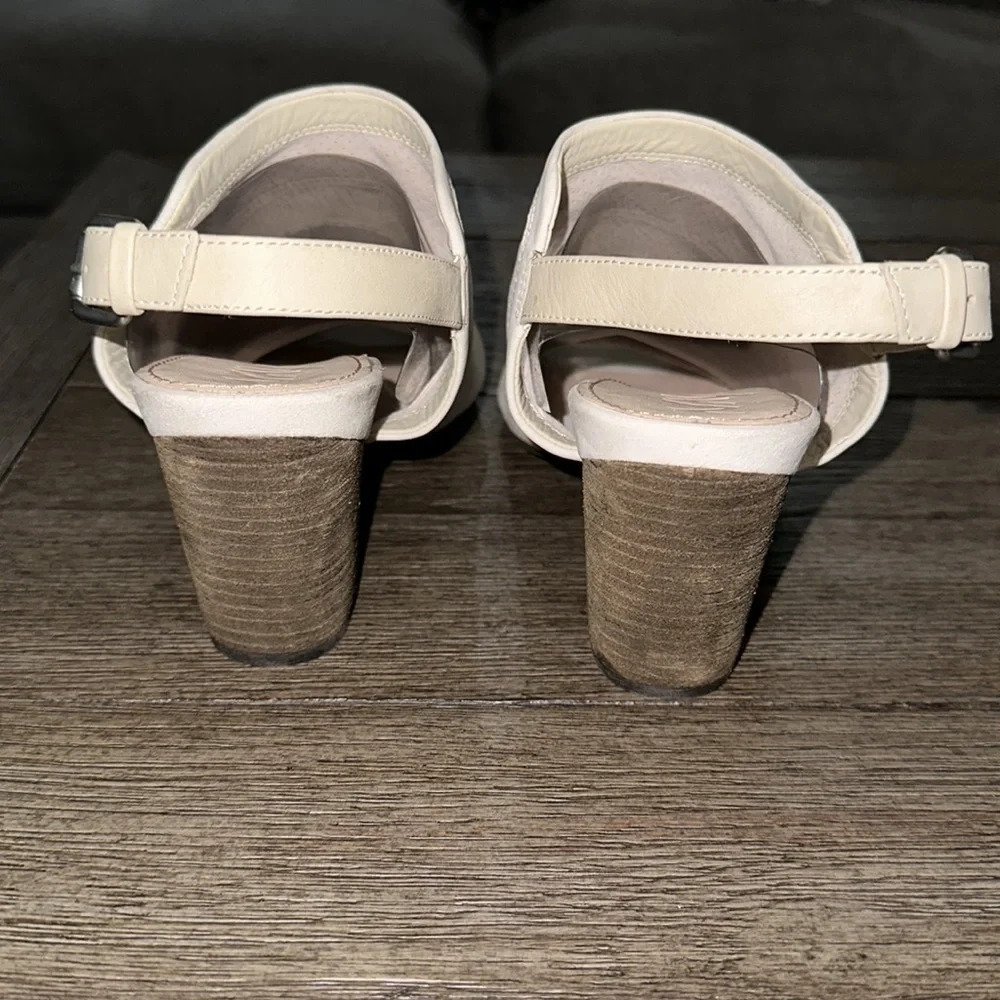 Naya Luxor demi wedge sling back sandal